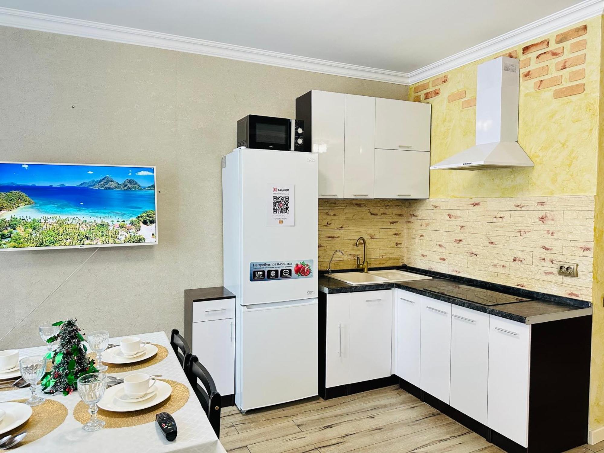 Vostochnyi Park Apartament In The Center Of Almaty Apartamento Exterior foto